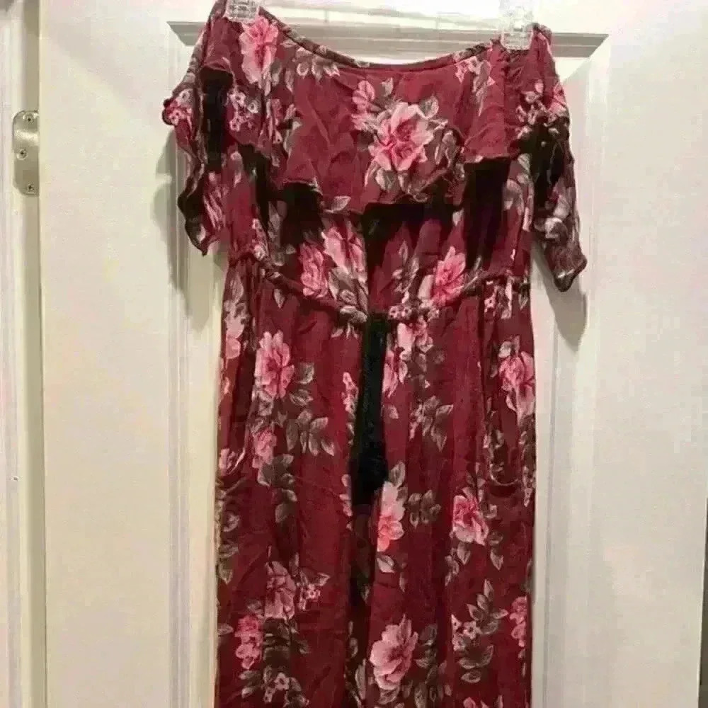Ruffled Floral shoulder Jumpsuit - Picture 1 of 4